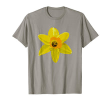 Load image into Gallery viewer, Daffodil / Spring Flower / Poster Print Style Design T-shirt