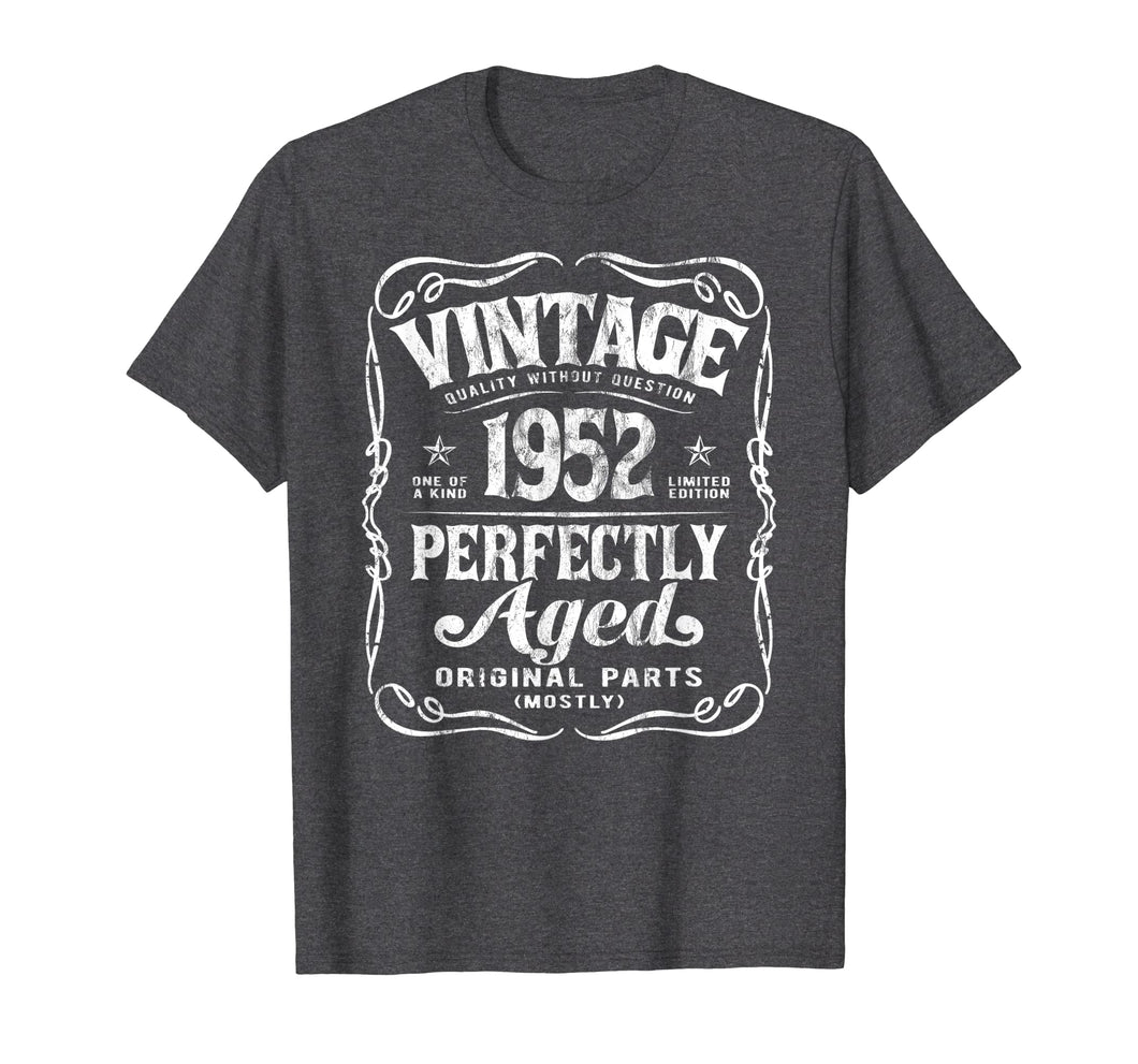 Vintage Made In 1952 T-Shirt 67th Birthday Gift